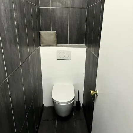 Rooftop Eiffel Tower - Full Ac Apartment