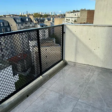 Rooftop Eiffel Tower - Full Ac Apartment *